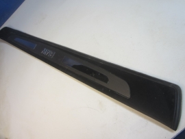 BMW - DOOR SILL PLATE - 8223551